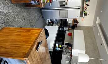 Imagem 6: Prédio em Centro de terreno, varandão, piscina, impecável!