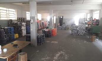 Imagem 2: Galpão/Depósito/Armazém para venda possui 780 metros quadrados com 1 quarto