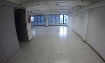 Imagem 3: SALA AÉREA NO ED. CENTRO EXEC. WALTER SOBIESIAK