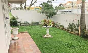 Imagem 5: Sobrado Residencial para Locação com 04 dormitórios, sendo 01 suíte, no Cajuru