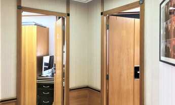 Imagem 6: Vendo ou alugo, conjunto comercial com quatro sala e três vagas de garagem, localização pr