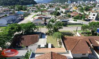 Imagem 6: Sobrado com Terreno no Centro