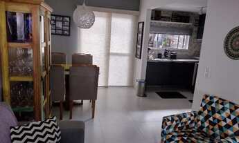 Imagem: Casa de Condomínio à venda na Rua Dumontina