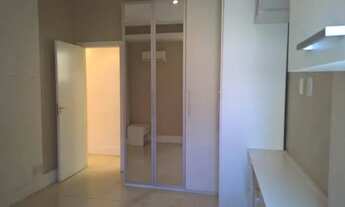 Imagem 7: Apartamento para venda tem 75 metros quadrados com 2 quartos em Laranjeiras - Rio de Janei