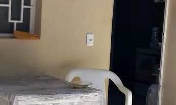 Imagem 6: Vende-se uma casa e dois apartamentos