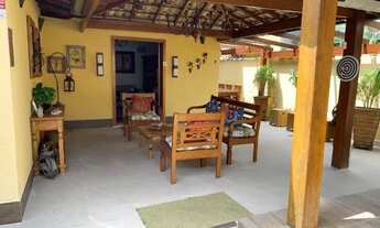 Imagem 6: Casa em condominio com piscina ogiva colada no canal