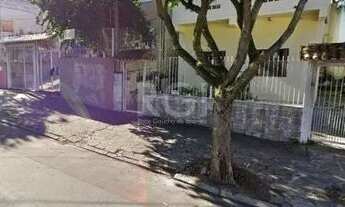 Imagem 2: Casa para Venda - 163m², 4 dormitórios, sendo 2 suites, 2 vagas - Teresópolis