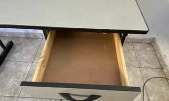 Imagem 4: Mesa seme nova 2 meses de uso