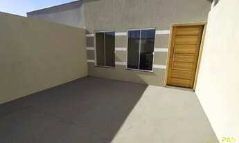 Imagem 2: Casa para venda em Jardim Itamarati de 80.00m² com 2 Quartos, 1 Suite e 2 Garagens