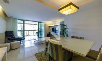 Imagem 2: Apartamento para Aluguel - Barra da Tijuca, 3 Quartos, 156 m2