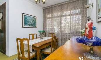 Imagem 2: Casa para Venda - 198m², 3 dormitórios, sendo 1 suites, 4 vagas - Petrópolis