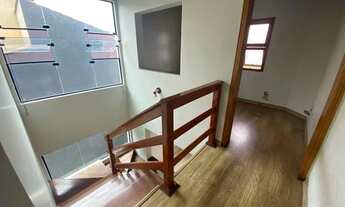 Imagem 6: Casa de condomínio sobrado para aluguel possui 300 metros quadrados com 3 quartos