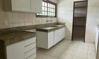 Imagem 6: Casa de condomínio para aluguel possui 283 m² com 2 quartos e 3 suítes