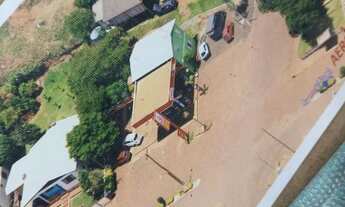 Imagem: Posto combustíveis, restaurante, apartamento