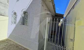 Imagem 5: Casa com 2 quartos, sala, cozinha, banheiro, área de serviço, 1 vaga de garagem descoberta