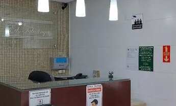 Imagem: Conjunto de 2 salas, centro, banheiro, ótima