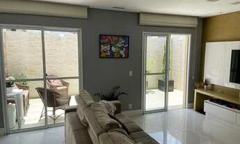 Imagem 4: Casa de condomínio para venda tem 136 metros quadrados com 4 quartos