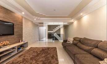 Imagem 4: Casa para Aluguel - Jardim Guapituba, 3 Quartos, 255 m2