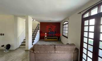 Imagem 2: Belíssima Casa Duplex 4Qts - 2 Vagas - Piscina e Churrasqueira - Pechincha!