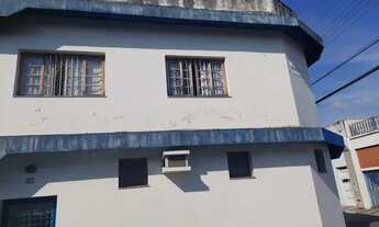 Imagem 2: Sobrado para venda possui 164 metros quadrados com 3 quartos em Centro - Mogi das Cruzes