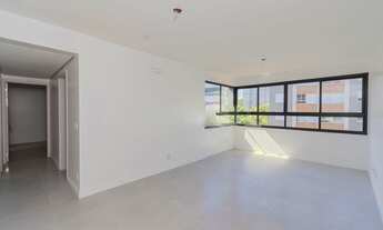 Imagem 2: 2 dormitórios, 1 Suite, 2 vagas no Petrópolis