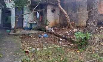 Imagem 4: Casa de dois comados com terreno