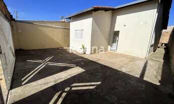 Imagem 2: Casa para alugar, 2 quartos, 1 suíte, 2 vagas, Santa Rosa - Uberlândia/MG - R$ 1.300,00