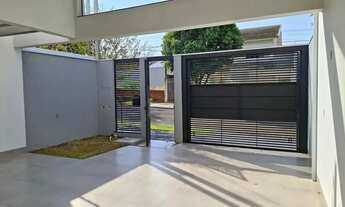 Imagem 3: Casa à Venda no Jardim Monte Rei - 3 Quartos e Área Gourmet em Maringá