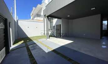 Imagem 2: Oportunidade - Casa - Villa Branca - Jacareí - 3 Dormitórios - 155m²