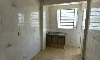 Imagem 4: Apartamento Central com Fácil Acesso a Ônibus e Principais Serviços