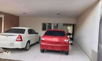 Imagem: Casa com 3 Quartos e Piscina à venda, Nova