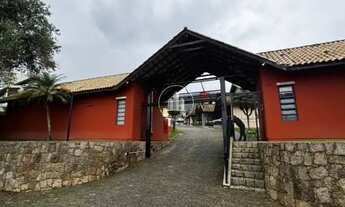 Imagem: Casa com 3 quartos sendo 1 suíte. Santo