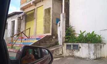 Imagem: Ponto comercial com primeiro andar e quintal