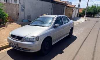 Imagem 3: Astra 2002 Casa com 1 vaga na garagem