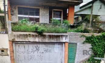 Imagem 2: Casa no bairro Medianeira de 4 dormitórios