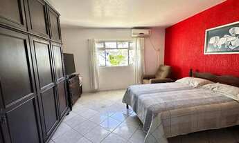 Imagem 6: Casa no centro da Palhoça com terreno grande e duas casas