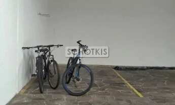 Imagem 2: IMOBILIÁRIA SCHOTKIS VENDE EXCELENTE APARTAMENTO 02 DORMITÓRIOS, EM PLENA RUA LOBO DA COST