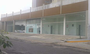 Imagem: Lojas em frente a UFCG