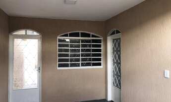 Imagem 2: Recanto das emas Q113, aceita financiamento, casa na laje, 2 qtos, recém reformada, área d