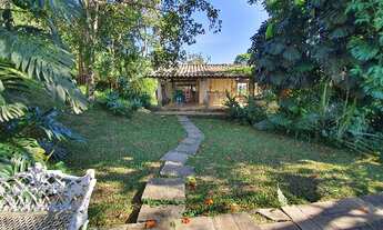 Imagem 2: Linda Casa tipo Chácara no Condomínio Florestinha - 5 quartos - Piscina e Área de Lazer