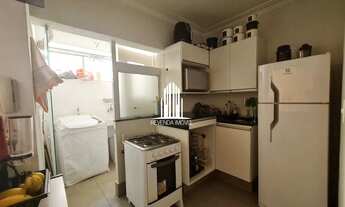 Imagem 6: Excelente localização, com supermercados, restaurantes, padarias, academia, linhas de ônib