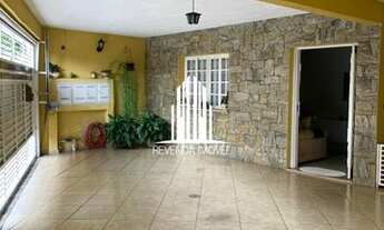 Imagem 7: Casa com 03 Dorms, sendo 1 Suíte, 4 Vagas de Garagem, Sala Ampliada, Salão de Jogos, Churr