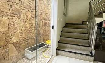 Imagem 7: Vendo Excelente Casa Duplex no Cohaserma - 5 Dormitórios Sendo 5 Suítes - Energia Solar