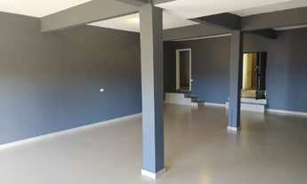 Imagem 3: Prédio Comercial Com Amplo Apartamento no Centro De Ivaiporã/PR