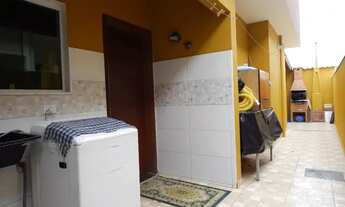 Imagem 6: Casa para venda possui 240 metros com 4 quartos em Ocian - Praia Grande -Litoral Sul de Sã