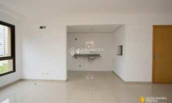 Imagem 3: Apartamento para venda com 65 metros quadrados com 2 quartos em Passo da Areia - Porto Ale