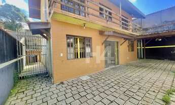 Imagem 1: H4 imóveis aluga sobrado em excelente localização no Cristo Rei próximo ao Assaí atacadist