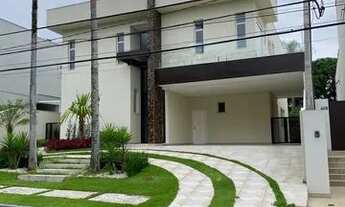 Imagem 2: Casa em Condomínio de Alto Padrão, com 440 m² .4 suítes. Área Gourmet. Piscina Natural