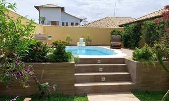 Imagem 3: Casa em condominio com piscina ogiva colada no canal