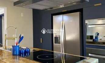 Imagem 2: Apartamento para venda com 136 metros quadrados com 3 quartos em Petrópolis - Porto Alegre